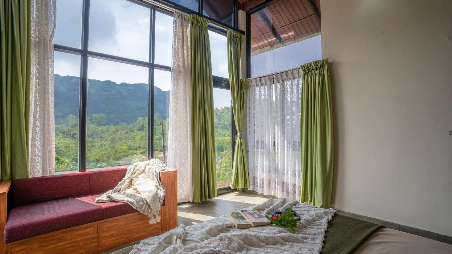 Willa Stunning Mountain View Cabin In Vagamon 0*,  Indie